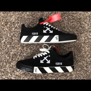 Off White Vulc Low Black